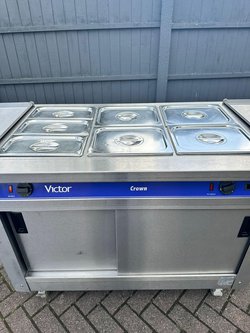 Secondhand Victor Mobile Crown Bain Marie Hot Cupboard BM30MSF For Sale