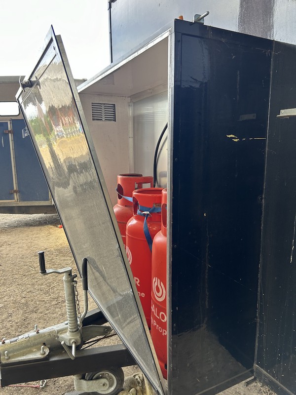 Gas on Catering Trailer