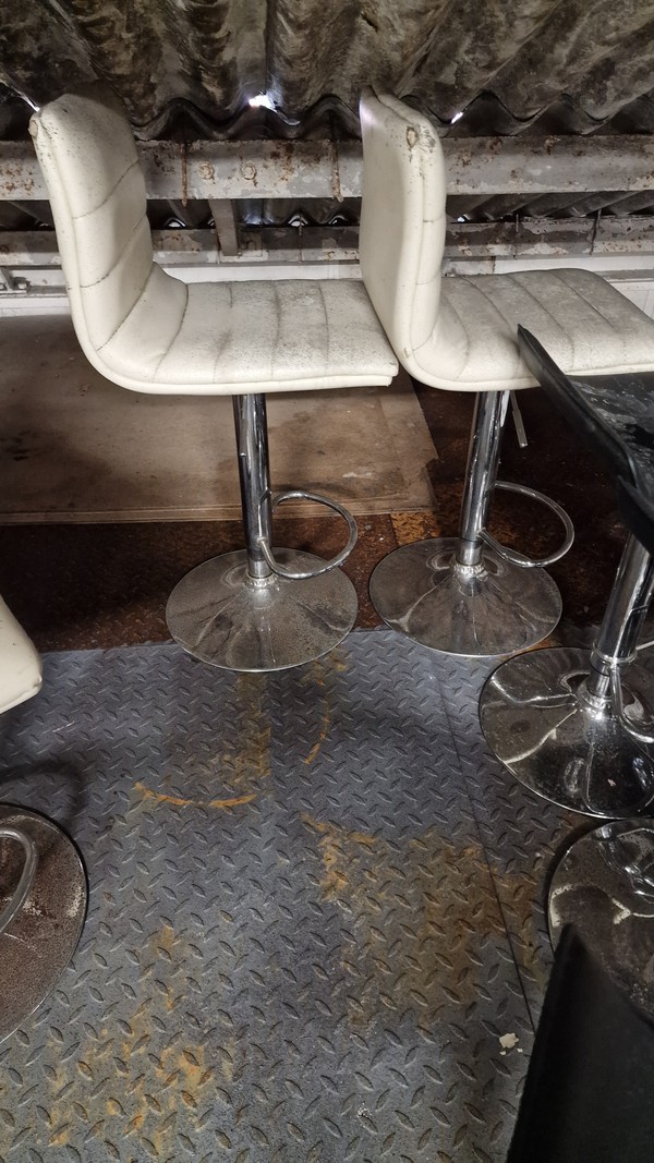 Secondhand 4x Leather Bar Stools For Sale