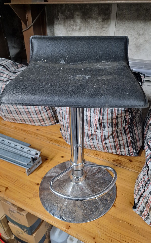 Secondhand 4x Gas Lift Stools