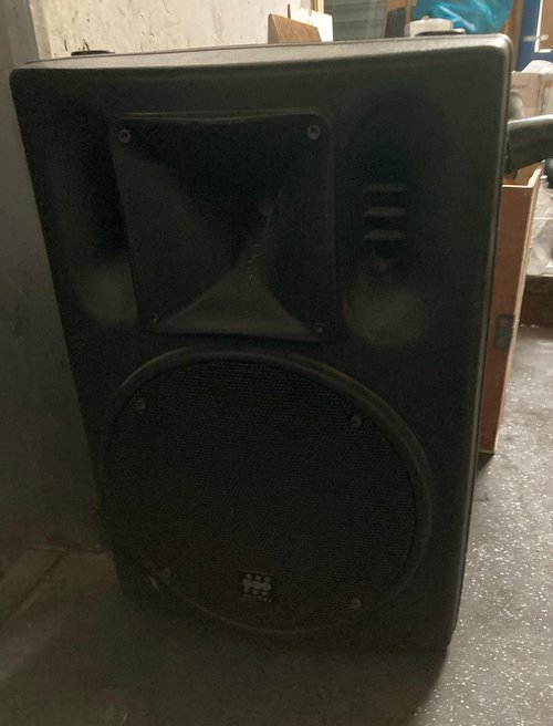 2x Skytec 300W Speakers For Sale 2x Skytec 300W Speakers For Sale