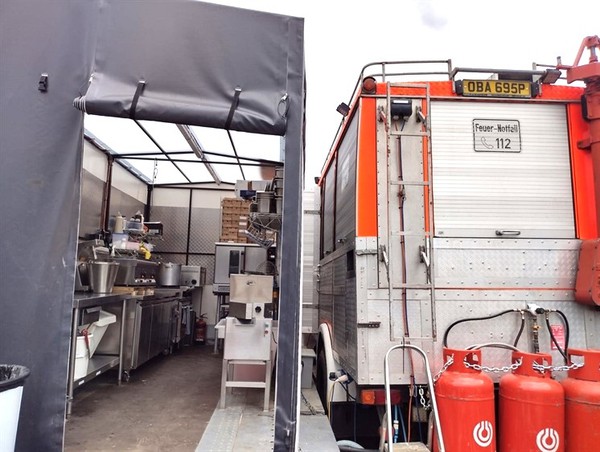 Secondhand Fire Engine Catering Truck For Sale