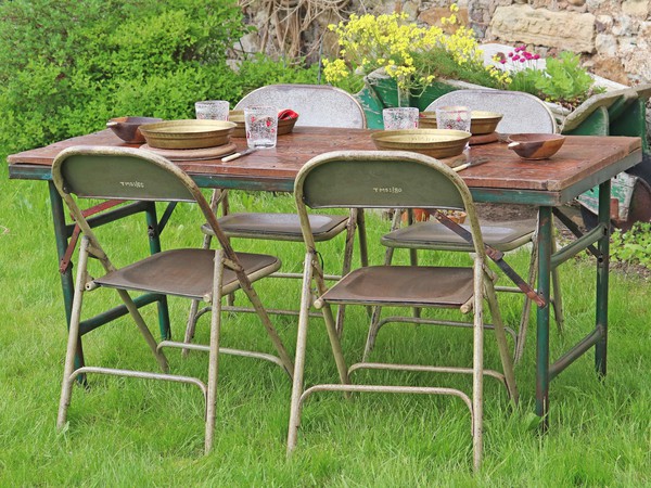 Secondhand Used Silver Vintage Folding Chairs For Sale
