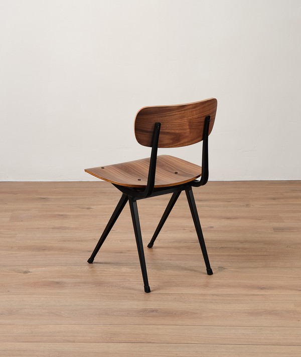 75x Cafe/Restaurant Chairs For Sale