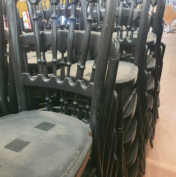 Used 98x Black Cheltenham Chairs