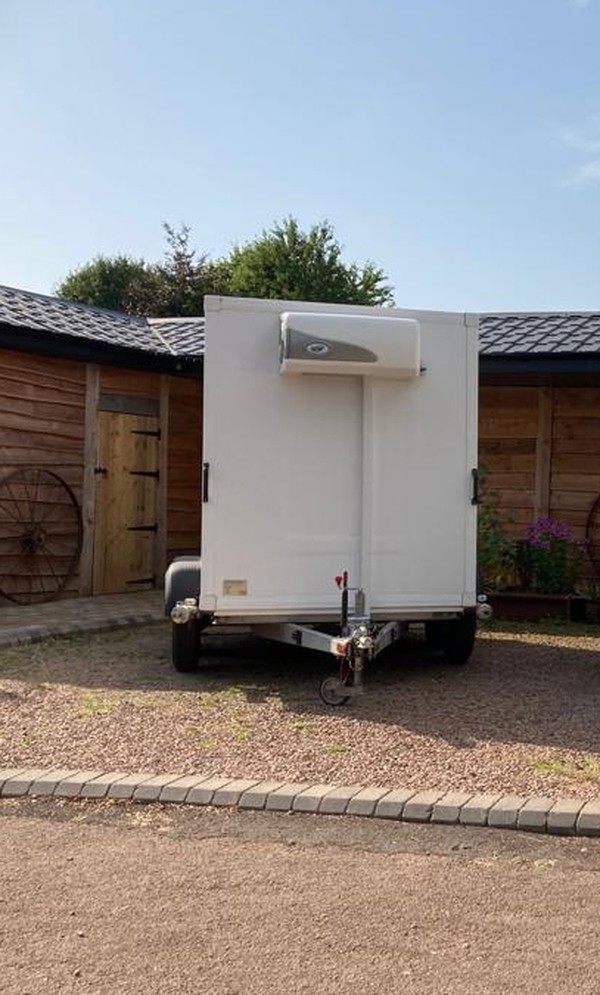 Secondhand Used 10ft White Refrigerated Trailer