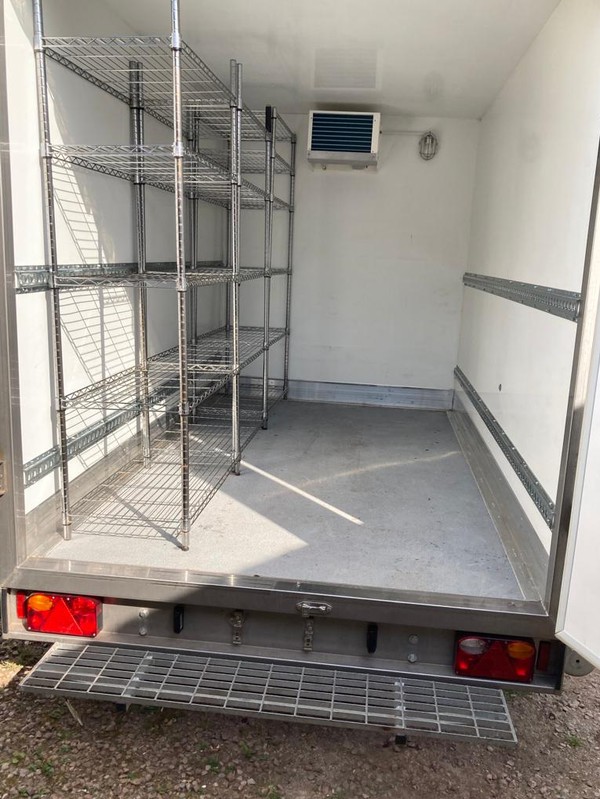 Used 10ft White Refrigerated Trailer For Sale