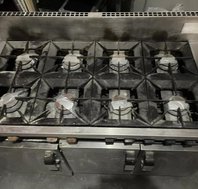 8 Burner Gas Cooker For Sale
