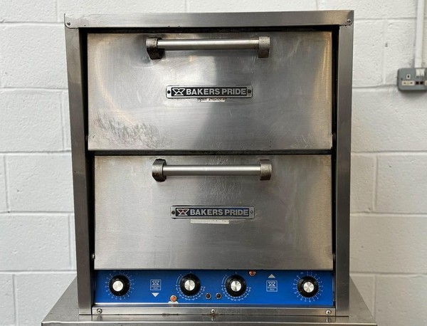 Bakers Pride P44 Pizza Oven For Sale