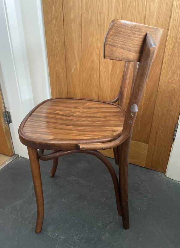 Secondhand 24x Wooden Bistro/Restaurant Chairs