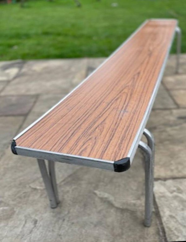 Folding aluminium benches