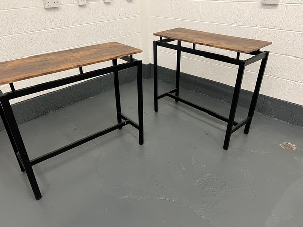 Poseur Tables