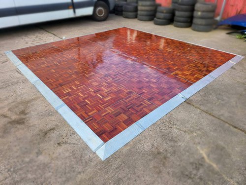 Grumpy Jo's / PFM Parquet dance floor Grumpy Jo's / PFM Parquet dance floor