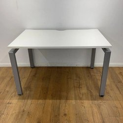 Secondhand 118x White 1200mm Straight Desk For Sale