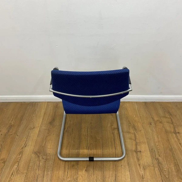 90x Blue Cantilever Meeting Chair