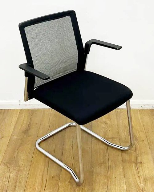 Black Mesh Back Meeting Chair Black Mesh Back Meeting Chair