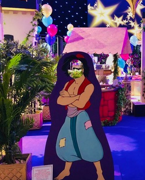 Secondhand 3x Aladdin Peep Through For Sale Secondhand 3x Aladdin Peep Through For Sale