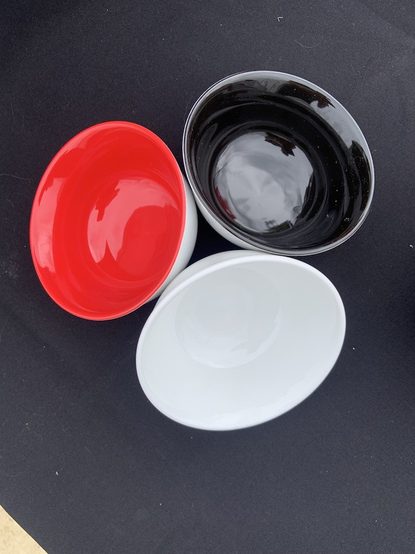 White / Black / Red 11cm Bowls