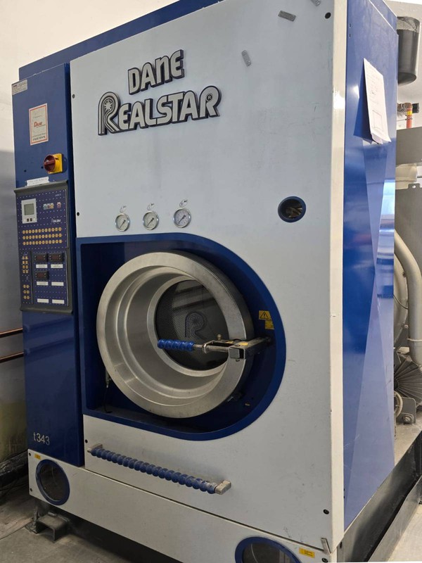 Dane Realstar dry cleaning machine