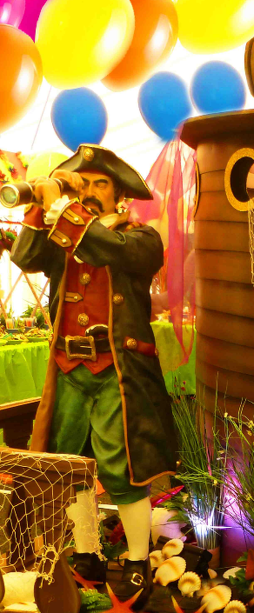 190cm Tall Pirate Statue For Sale 190cm Tall Pirate Statue For Sale