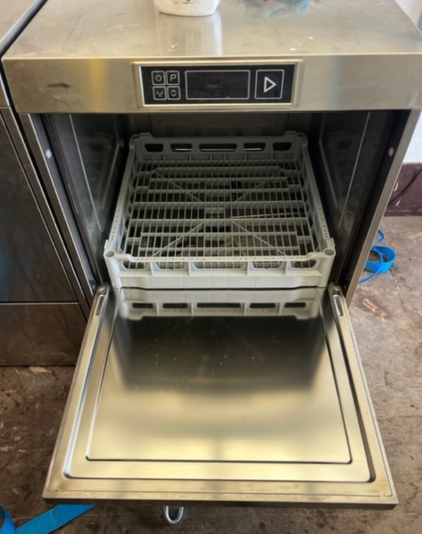 2x Smeg Multi Phase Glass Or Dishwasher For Sale