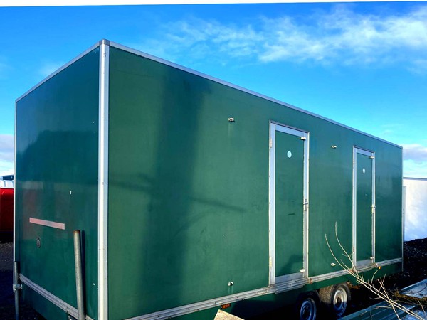 3 + 2 Toilet Trailer - Nottinghamshire