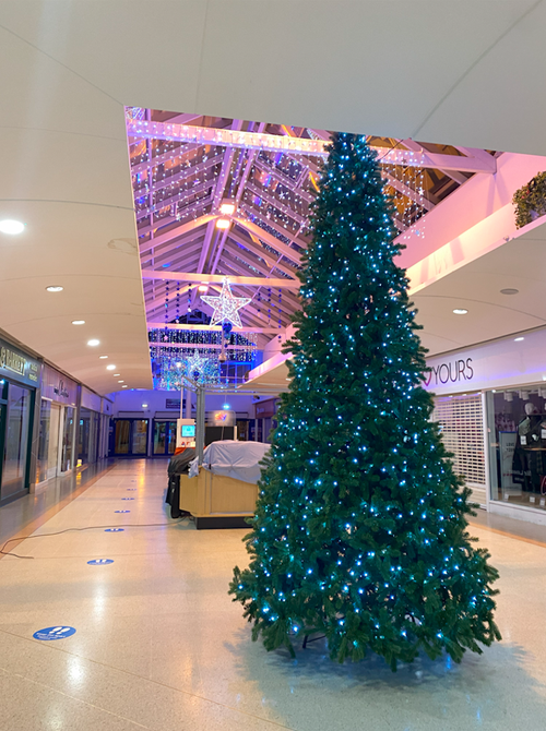 Secondhand 14ft Luxury Realistic Christmas Tree For Sale Secondhand 14ft Luxury Realistic Christmas Tree For Sale