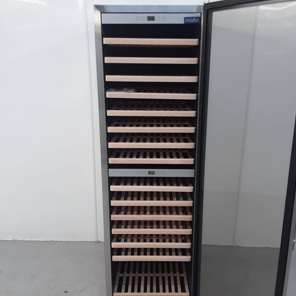 Dual zone wine fridge