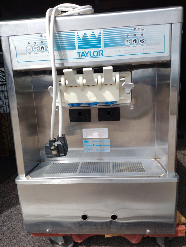 Secondhand Taylor 161- 40 Soft Serve Machine For Sale