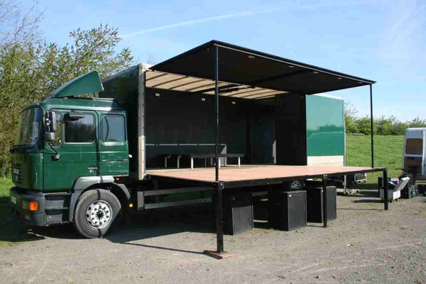 Stage waggon hire
