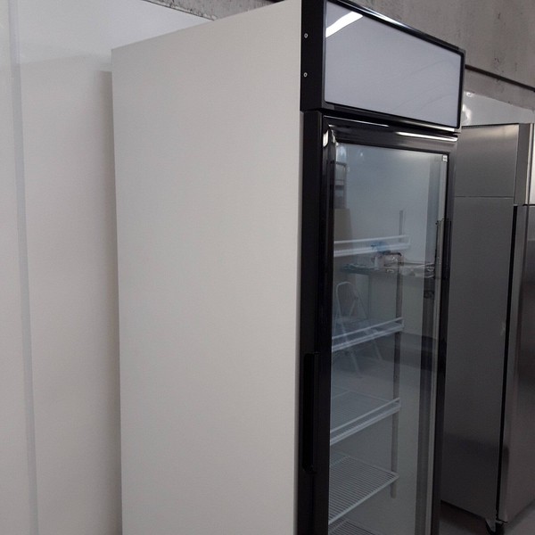 Upright display fridge