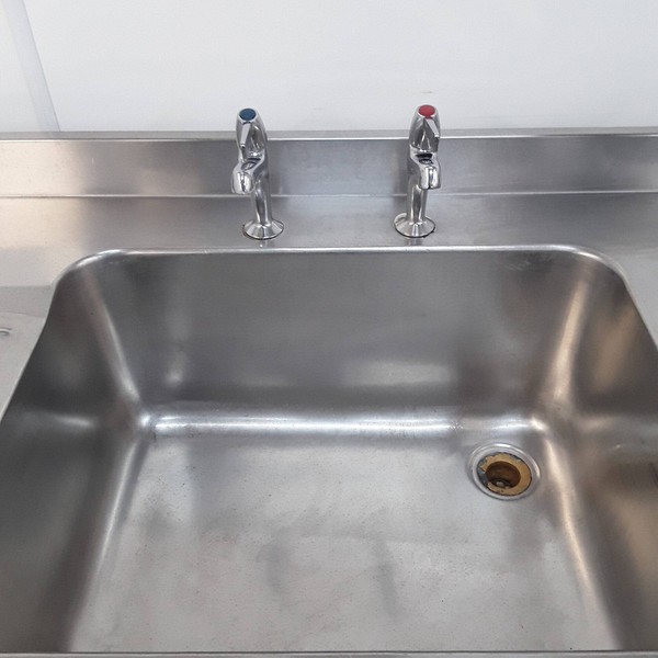 Deep commercial sink