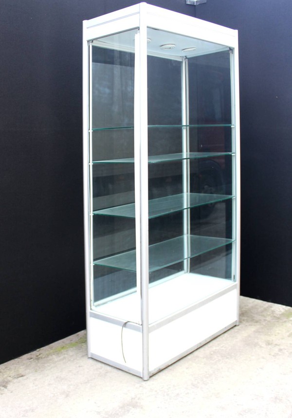 Second-hand display case