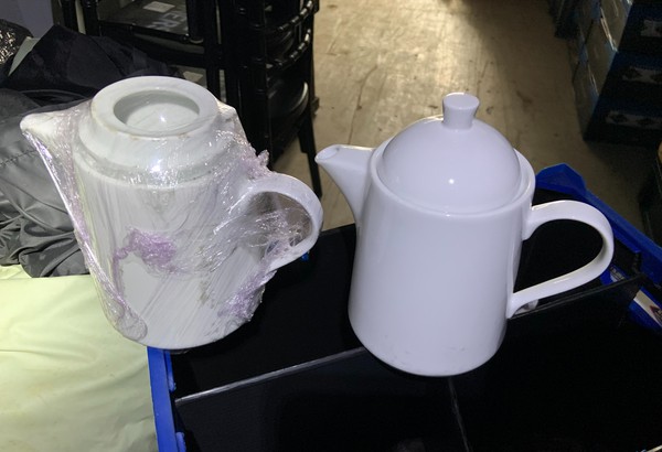 50x Plain White Tea Pot For Sale