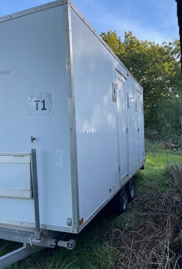 Secondhand 3 + 2 Toilet Trailer For Sale