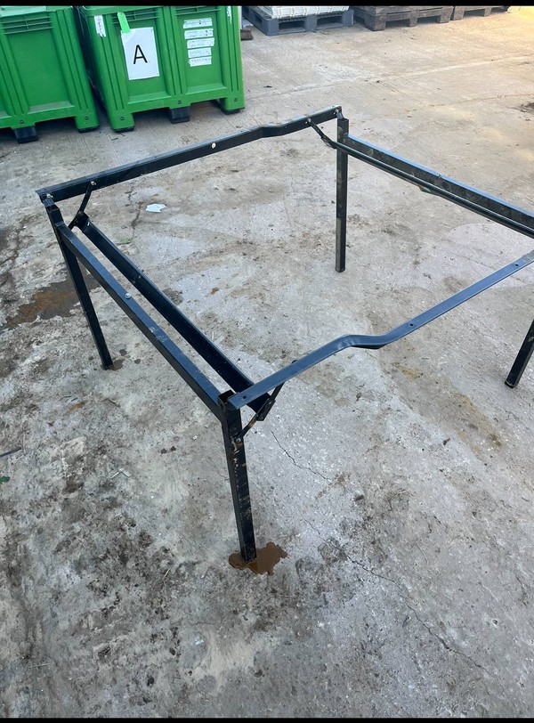 5ft round table folding legs for sale