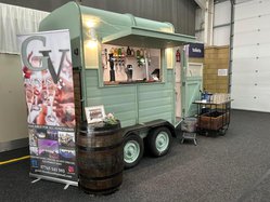 Secondhand Used Converted Horse Box Mobile Bar For Sale