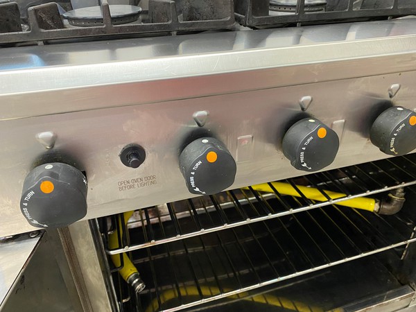 Secondhand Lincat LPG 6 Burner Oven