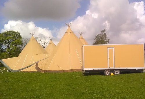 Shaw Services 2 + 1 Tipi Coloured Exterior Toilet Trailer Shaw Services 2 + 1 Tipi Coloured Exterior Toilet Trailer