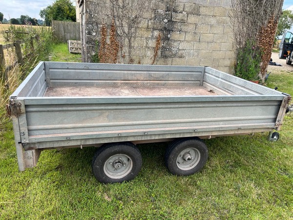 8ft x 5ft galvanised trailer