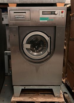 Secondhand 2x Miele PW6207 (20kg/44lb) Steam Washers And 2x Miele PT8207 Steam Dryers For Sale