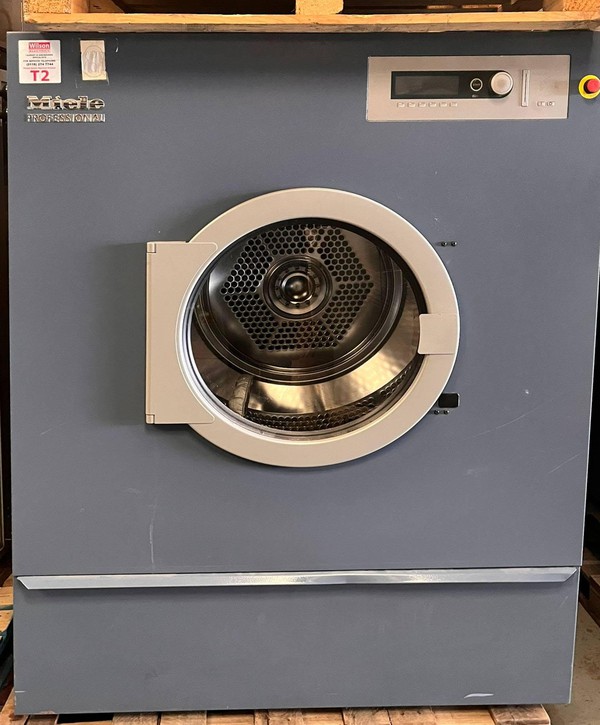 Secondhand 2x Miele Steam Washers And 2x Steam Dryers For Sale