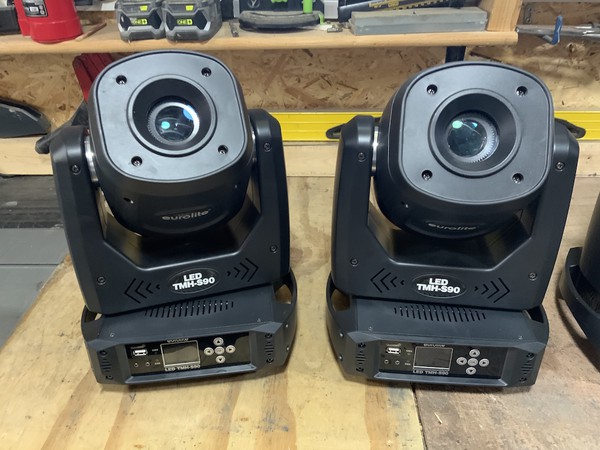 4 Eurolite LED TMH-S90 Moving head spots