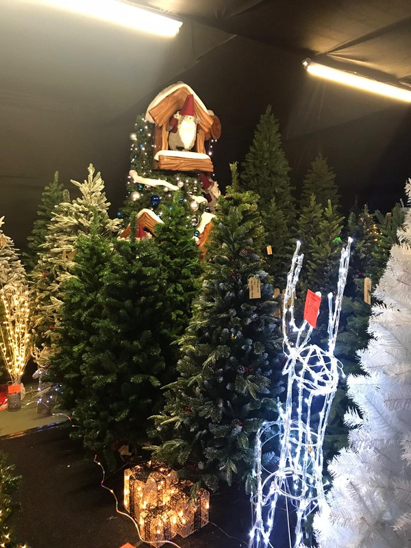 Animatronics Christmas tree