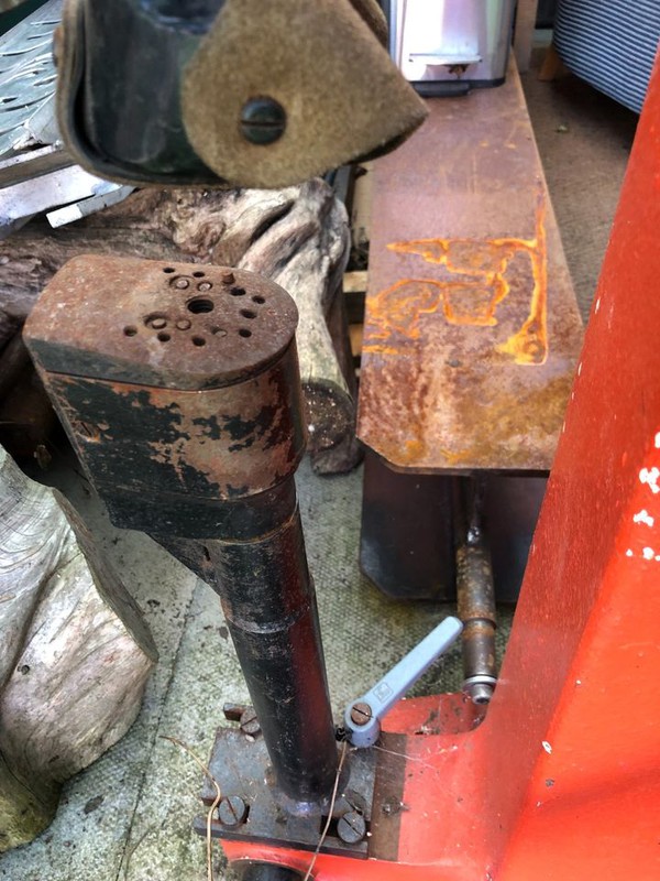 Shoe repair press