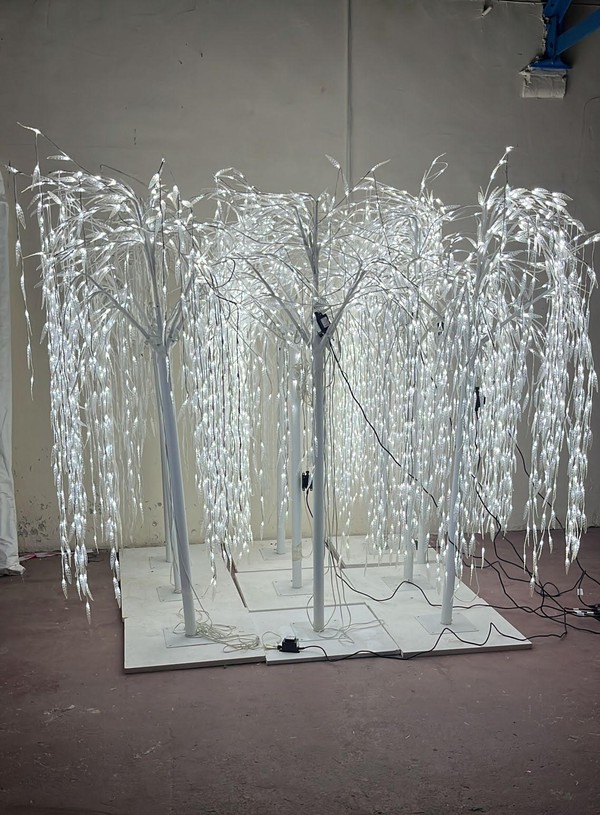 Secondhand 9x 2m Illuminated Willow Trees