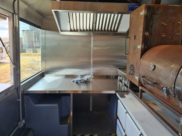 Fume extraction / catering bus