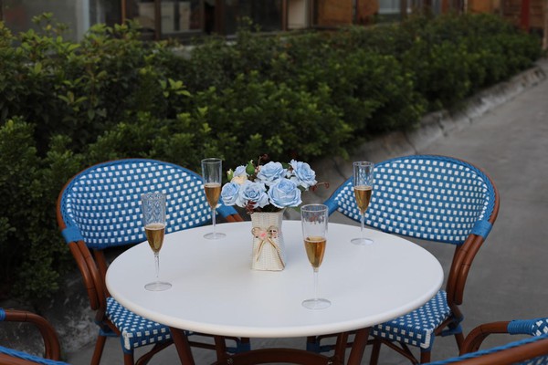 Woven Cafe Chairs and Table Woven Cafe Chairs and Table