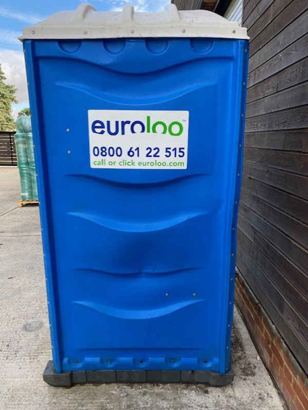 Secondhand Used Standard Portable Toilet For Sale