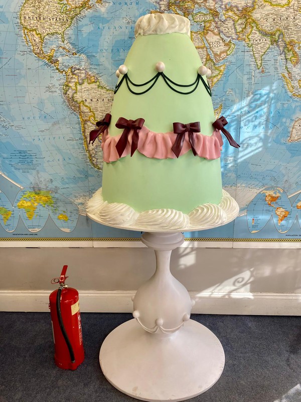 Cake prop / giant sized / over the top!